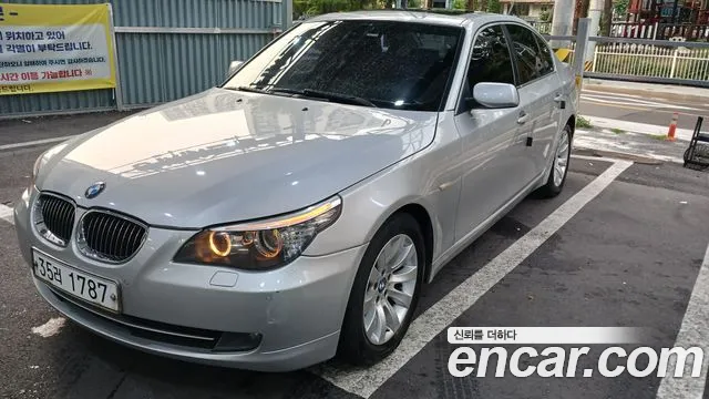 BMW 5 (E60) 528i