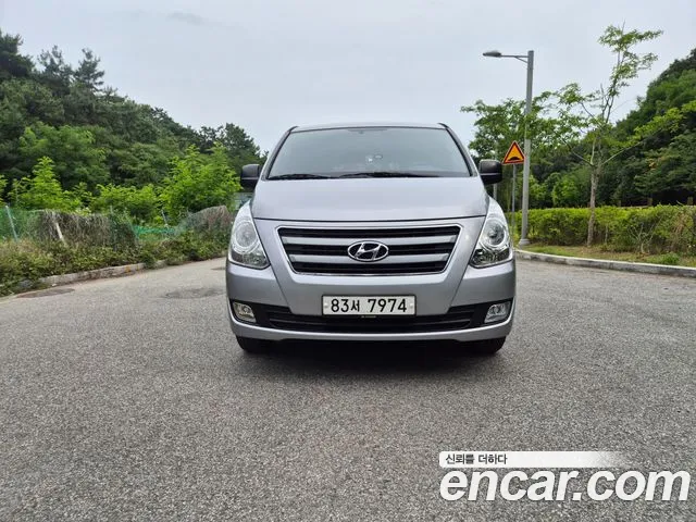Hyundai Grand Starex 3