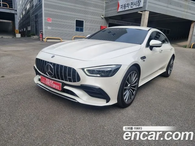 Mercedes-Benz AMG GT 4 43 4MATIC+