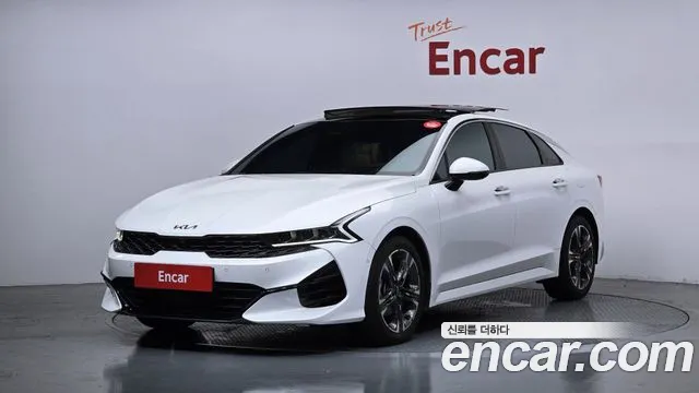 Kia K5 III 2.0 Signature