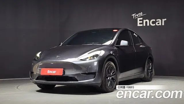 Tesla Y RWD