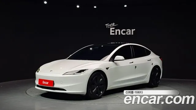 Tesla 3 AWD