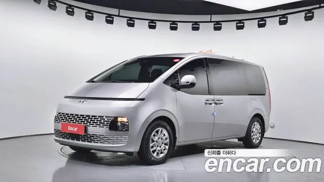 Hyundai Staria 11