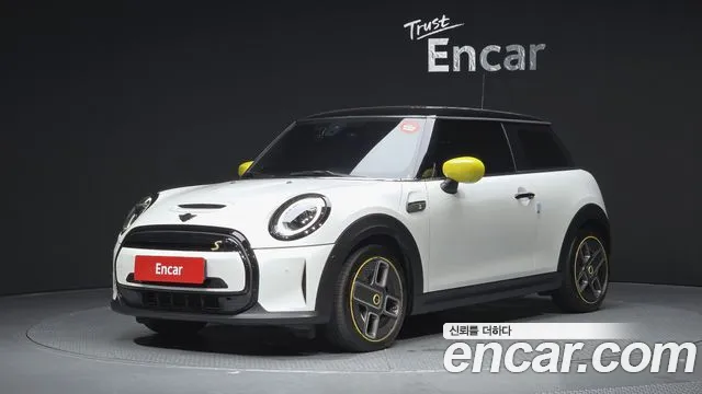 MINI Cooper SE 3