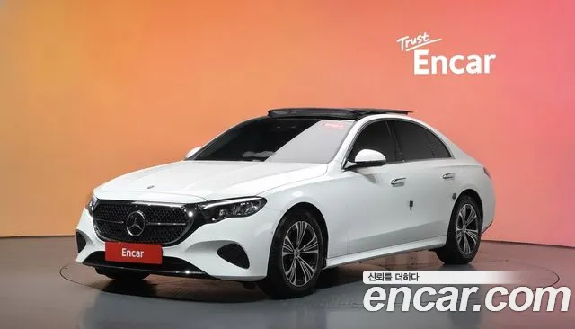 Mercedes-Benz E- W214 E200
