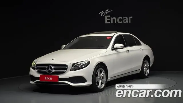Mercedes-Benz E- W213 E220d 4MATIC