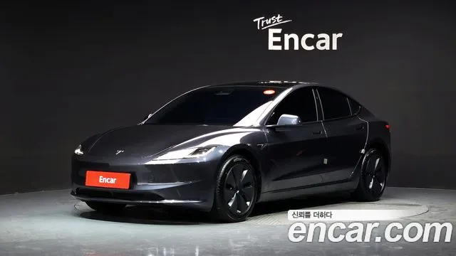 Tesla 3 RWD