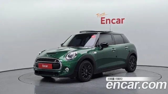 MINI Cooper S 5 Base 3