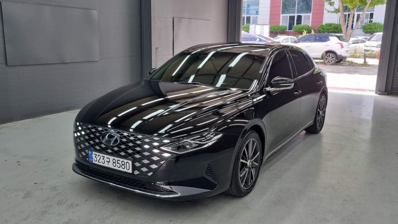 Hyundai The New Grandeur IG 2.5