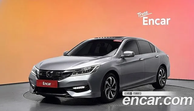 Honda Accord 2.4 9