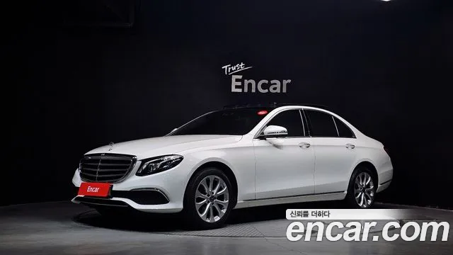 Mercedes-Benz E- W213 E300 4MATIC Exclusive