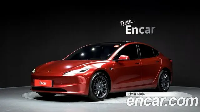 Tesla 3 AWD