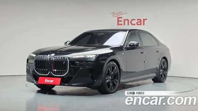 BMW i7 (G70) xDrive 60 M