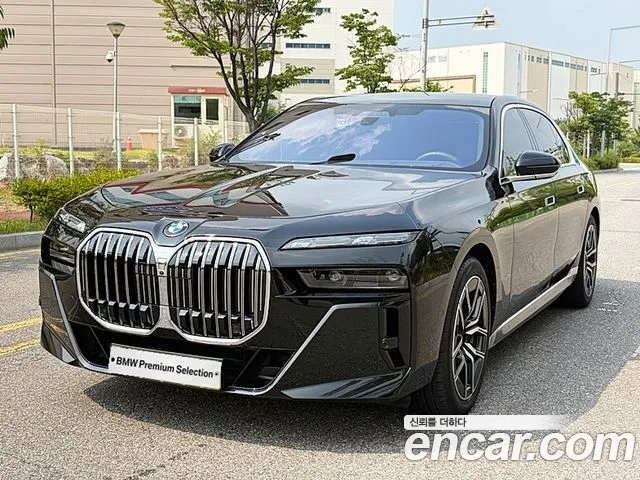 BMW 7 (G70) 740i xDrive M Limited
