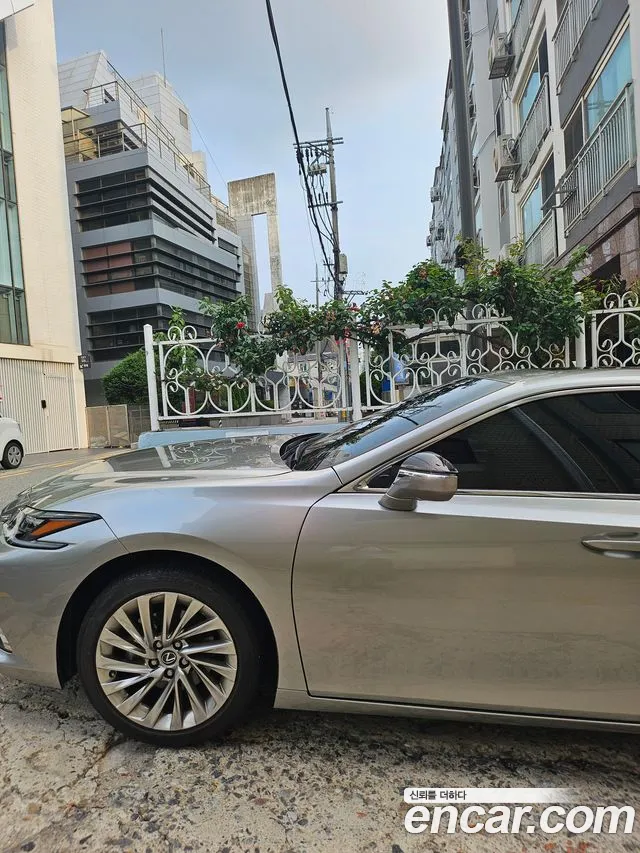 Lexus ES300h 7