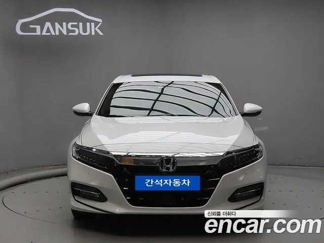 Honda Accord 10 2.0 Hybrid