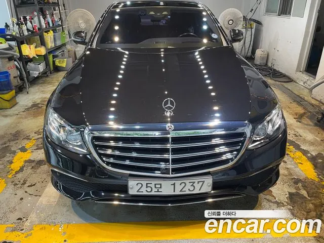 Mercedes-Benz E- W213 E300 4MATIC Exclusive