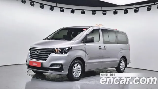 Hyundai The New Grand Starex 5