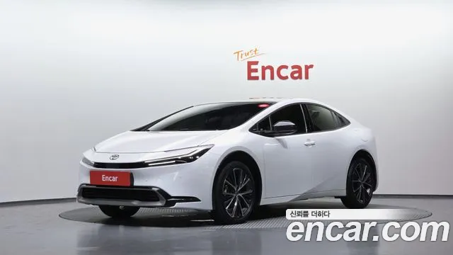 Toyota Prius 5 2.0 XLE