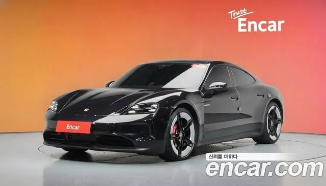 Porsche Taycan 4S