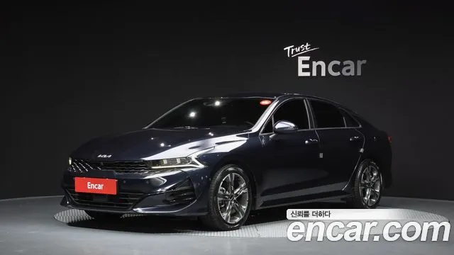 Kia K5 III 2.0 Signature