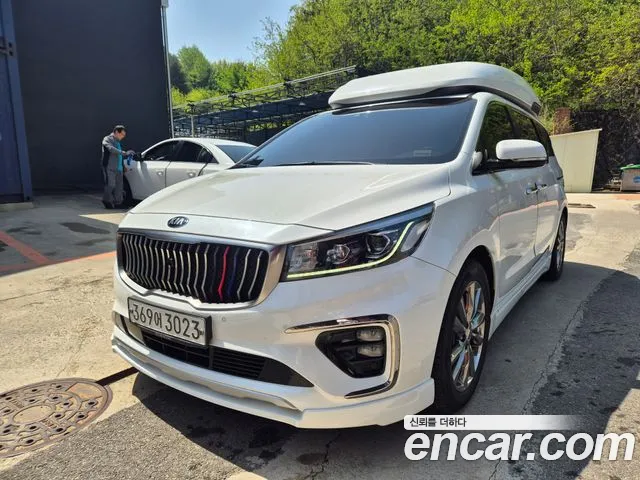 Kia The New Carnival 9 Prestige