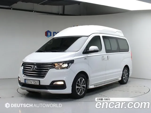 Hyundai The New Grand Starex