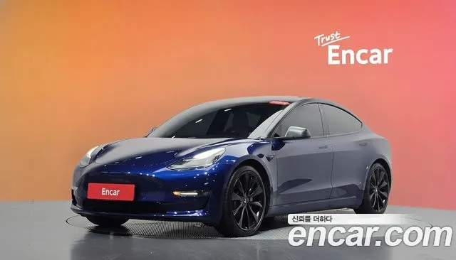 Tesla 3 AWD