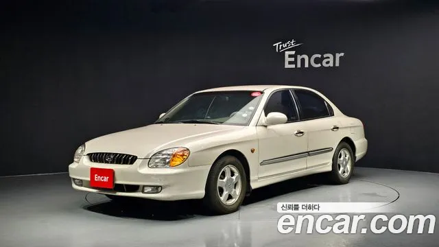 Hyundai EF Sonata 2.0 Base