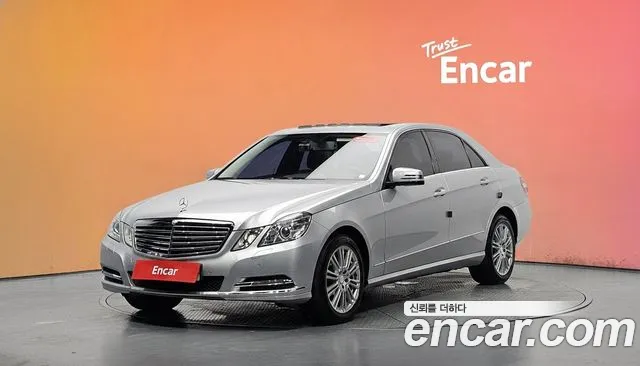 Mercedes-Benz E- W212 E300