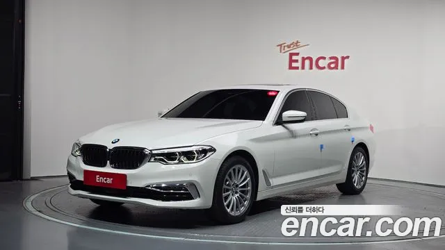 BMW 5 (G30) 520i