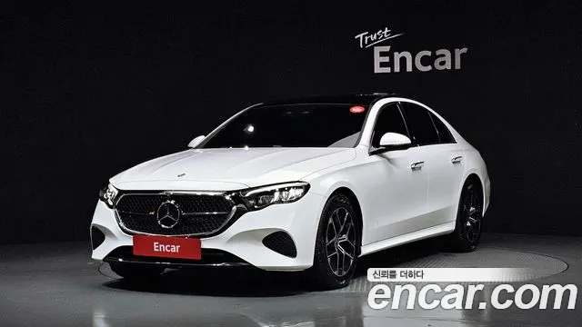 Mercedes-Benz E- W214 E200