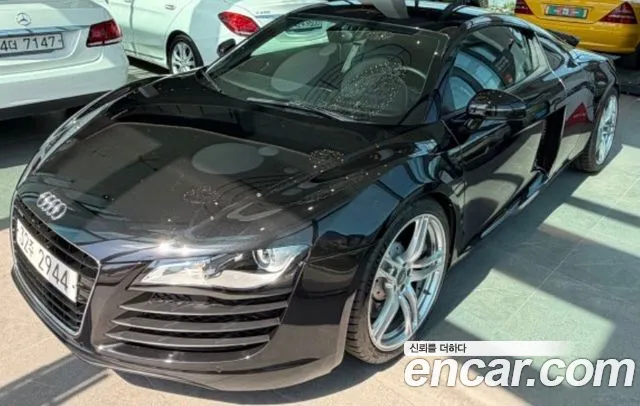 Audi R8 4.2 V8
