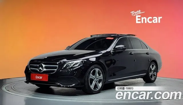 Mercedes-Benz E- W213 E300