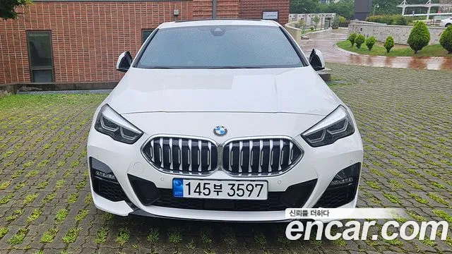 BMW 2 (F44) 220i M