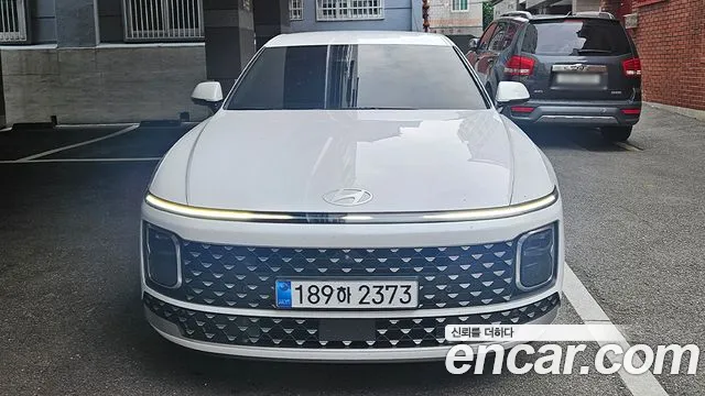 Hyundai Grandeur Hybrid (GN7) Premium