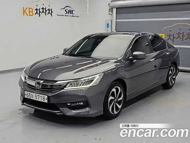 Honda Accord 2.4 9