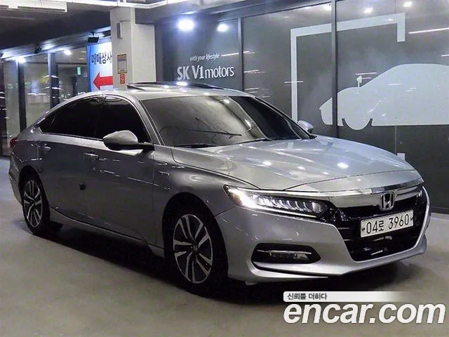 Honda Accord 10 2.0 Hybrid EX-L