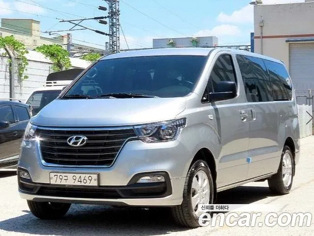 Hyundai The New Grand Starex 4WD 12