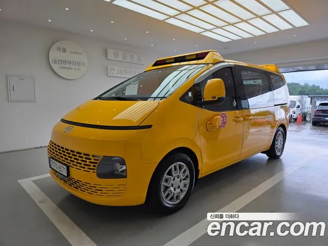 Hyundai Staria L3.5 15
