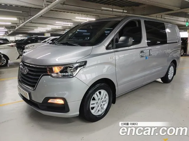 Hyundai The New Grand Starex 5