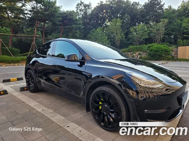 Tesla Y RWD