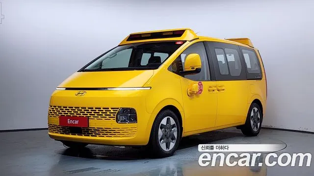 Hyundai Staria L3.5 11