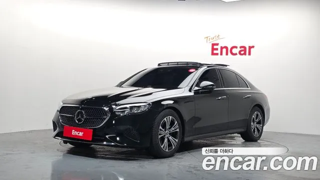 Mercedes-Benz E- W214 E200
