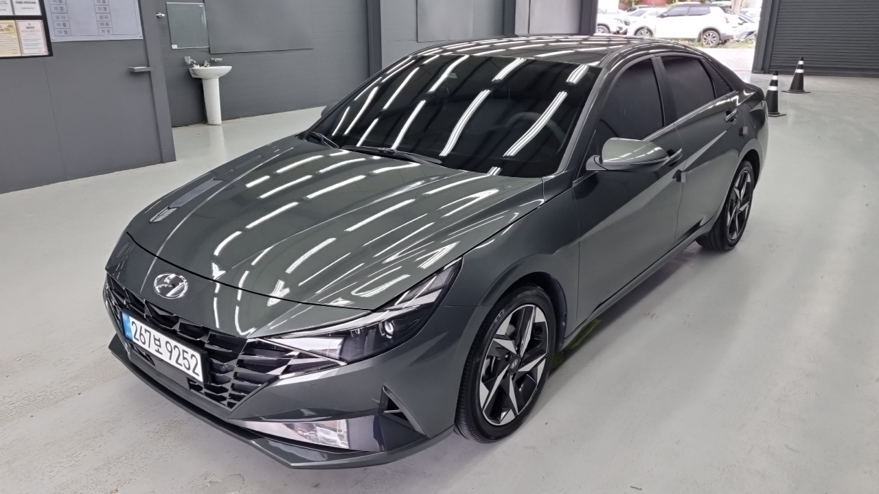 Hyundai Avante (CN7) 1.6 Inspiration