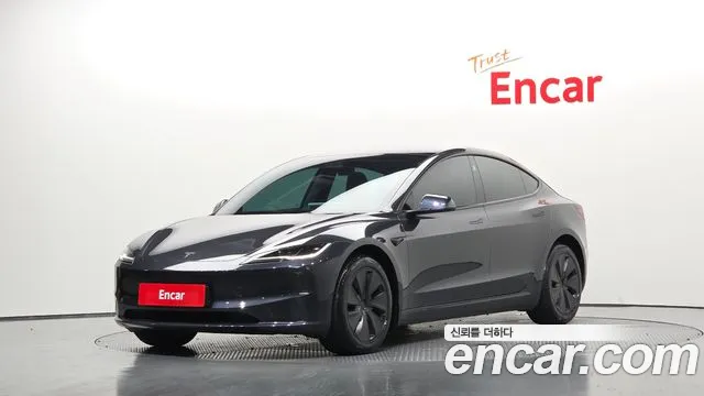 Tesla 3 RWD