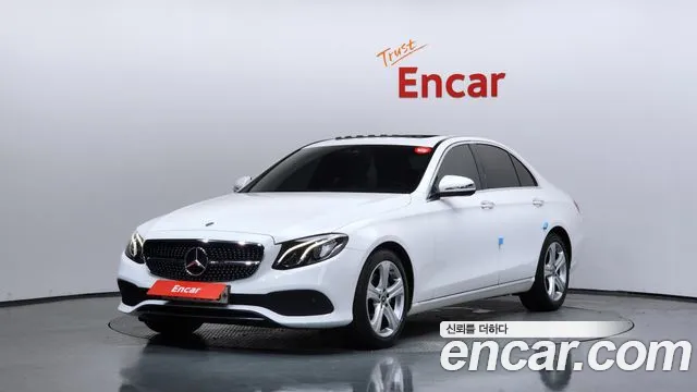 Mercedes-Benz E- W213 E200