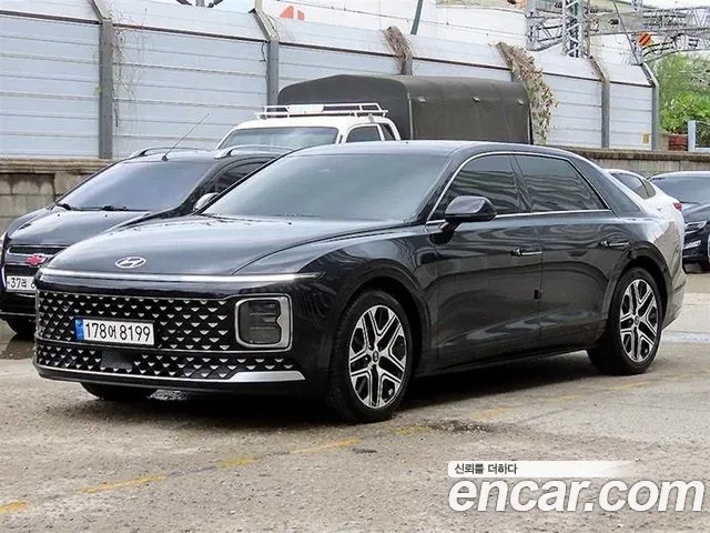 Hyundai Grandeur (GN7) 2.5 Gasoline 2WD Premium