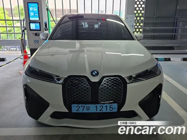 BMW iX xDrive50
