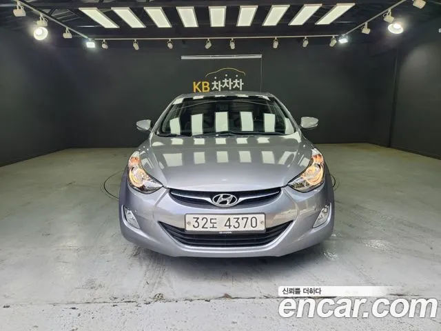 Hyundai Avante MD M16 GDI